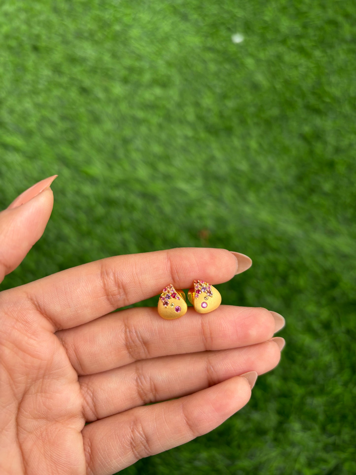 Solid Gold Natural Rainbow Sapphire Tear Avant Garde Stud Earrings