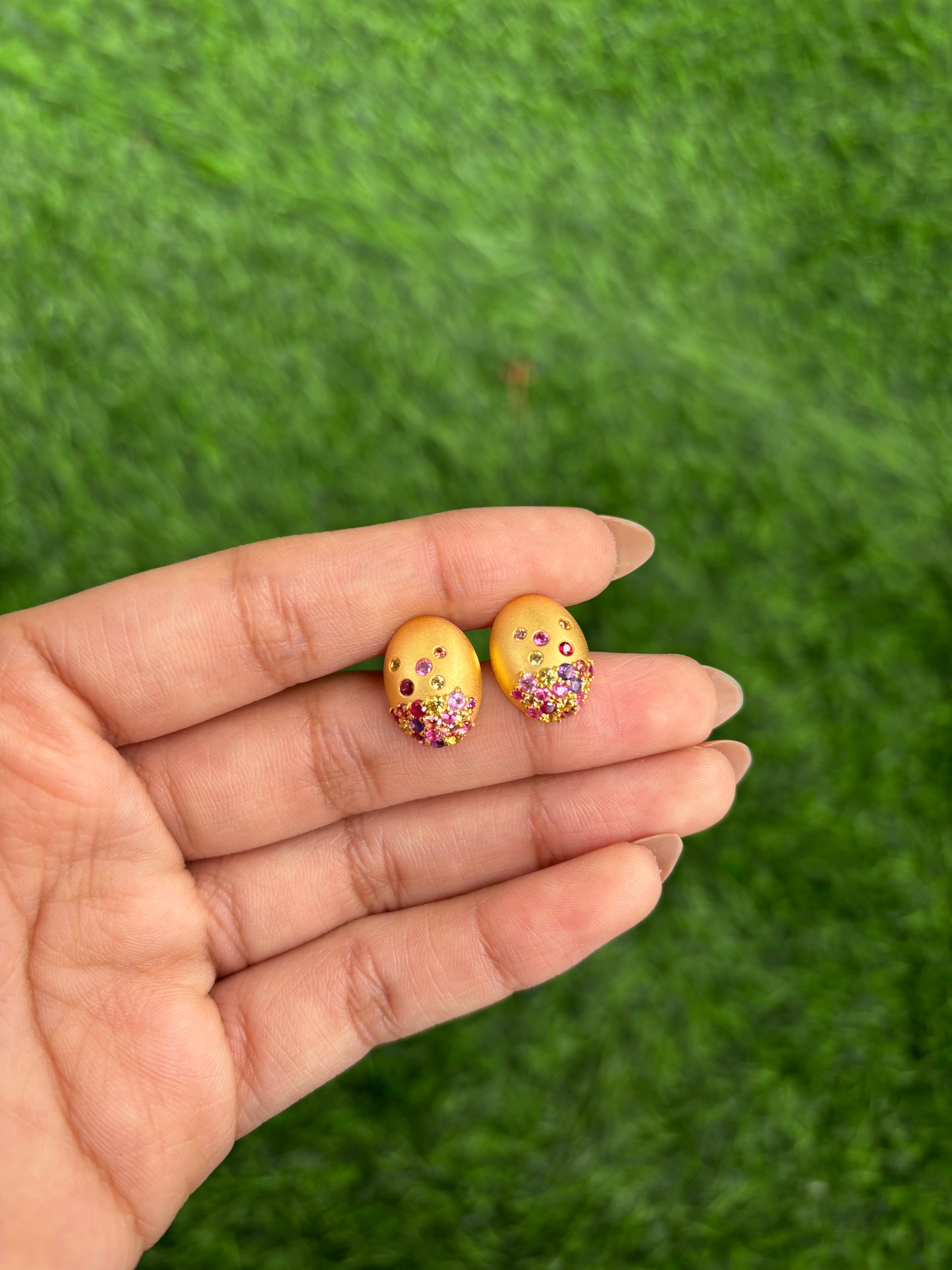 Solid Gold Natural Rainbow Sapphire Oval Avant Garde Stud Earrings