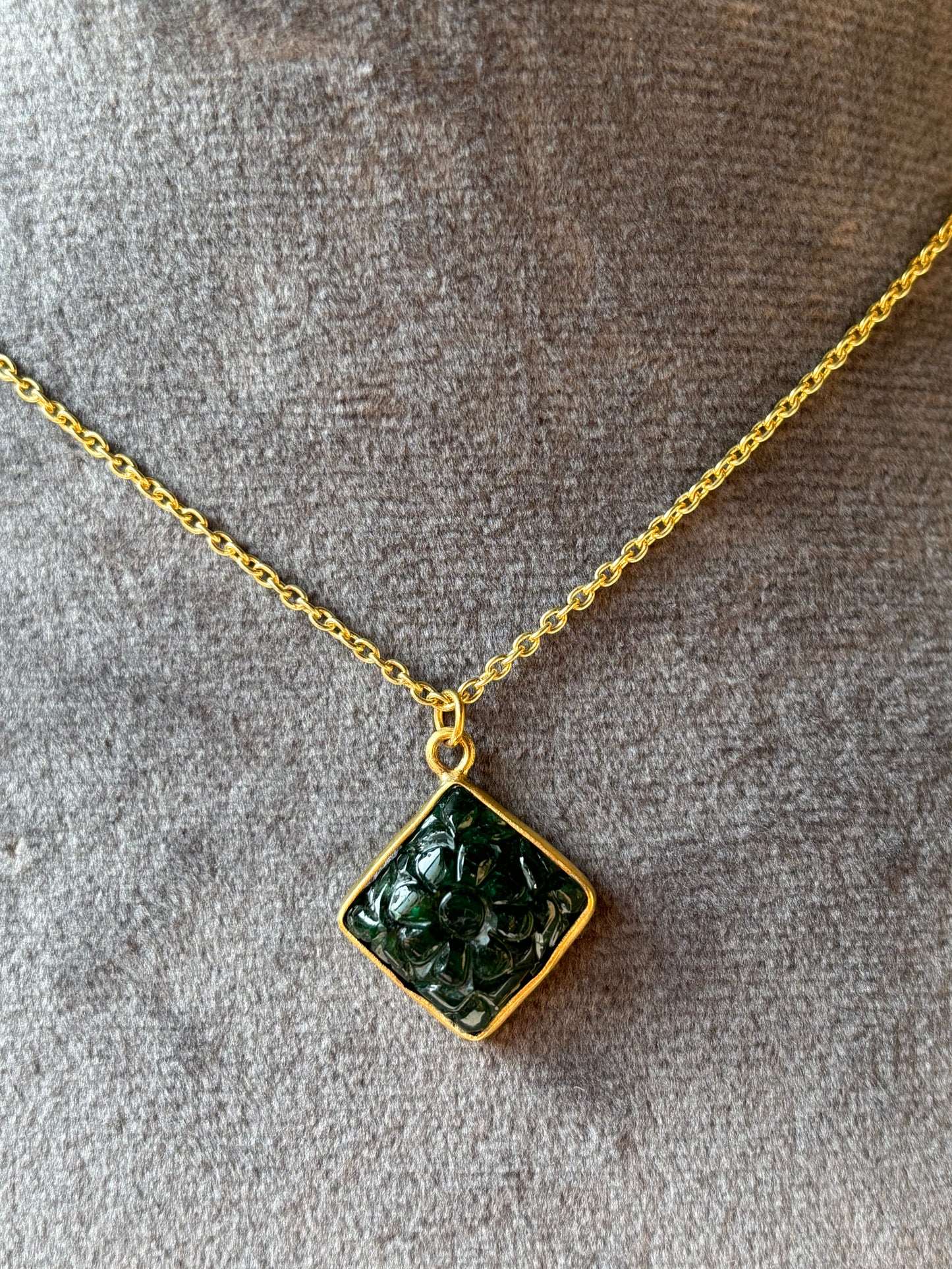Natural Emerald Carving Pendant Necklace