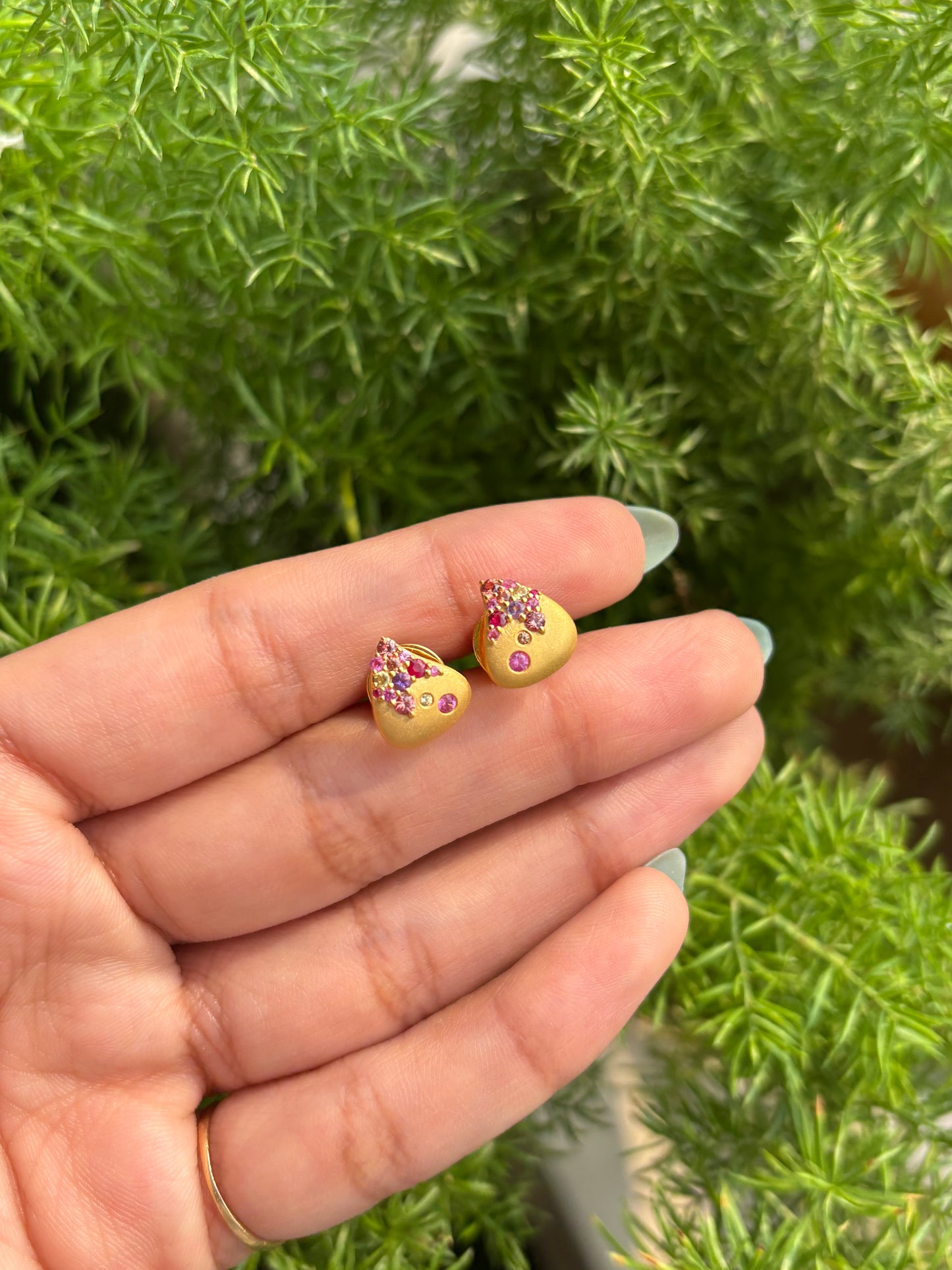Solid Gold Natural Rainbow Sapphire Tear Avant Garde Stud Earrings