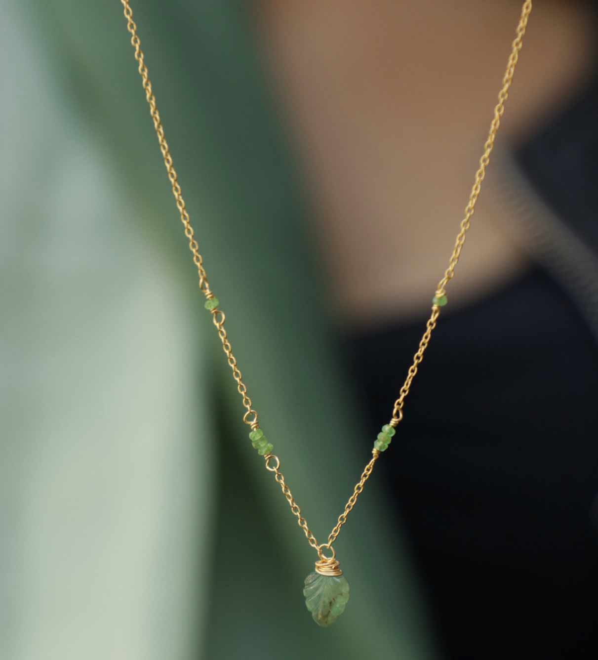 Dainty Emerald Chain Necklace