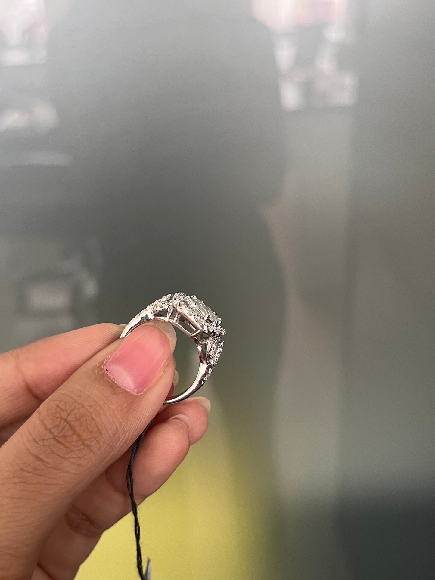 18K Gold Diamond Ring