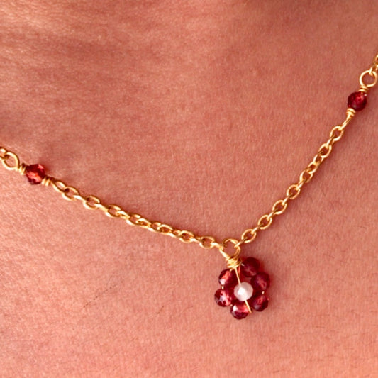 Garnet Daisy Chain Necklace