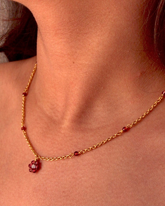 Garnet Daisy Chain Necklace