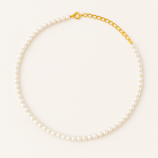 Dainty Pearl Beaded Necklace