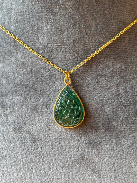 Natural Emerald Carving Pendant Necklace