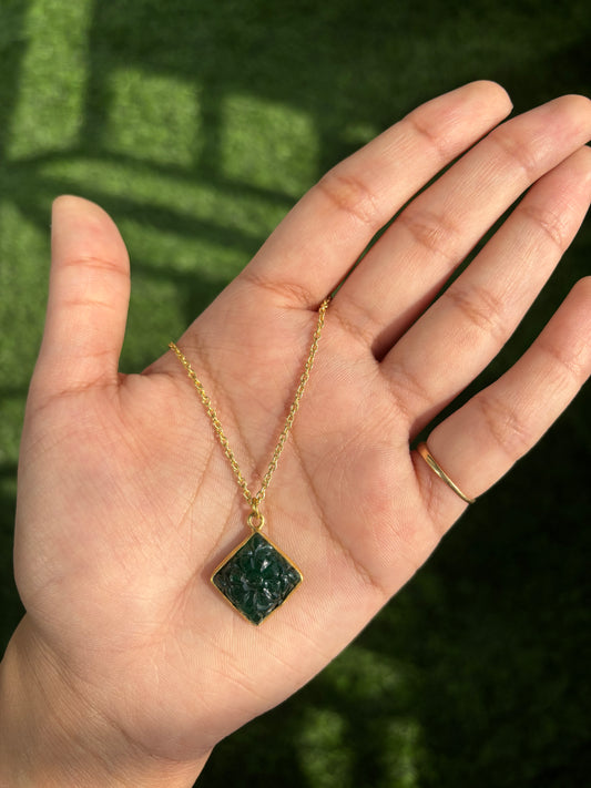 Natural Emerald Carving Pendant Necklace