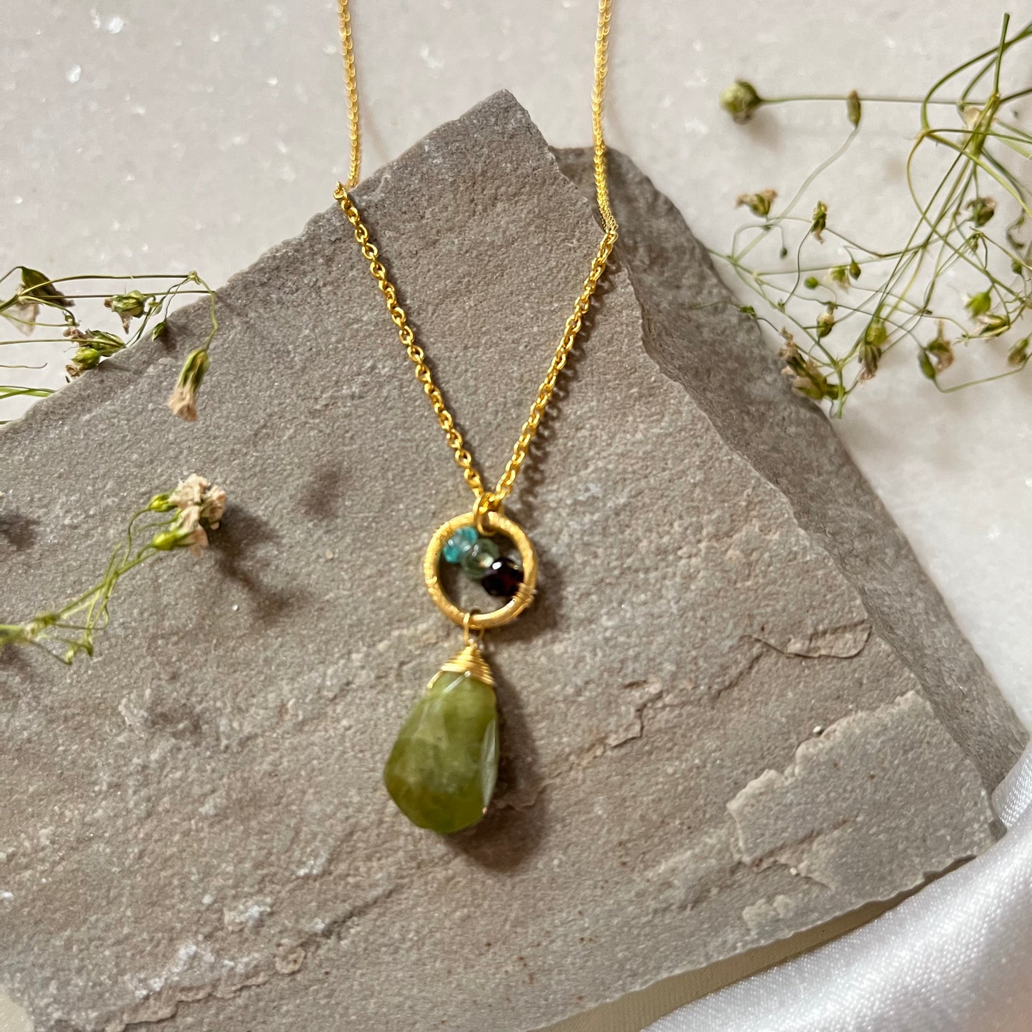 Vassonite Ring Necklace