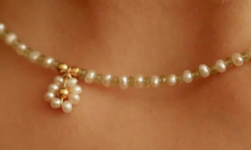 Spring Has Sprung Pearl-Peridot Daisy Necklace