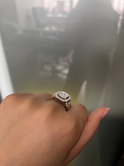 18K Gold Diamond Ring