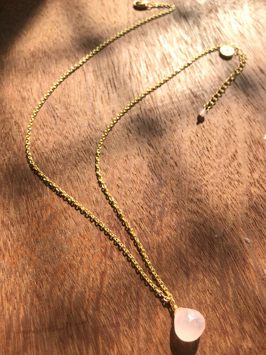 Dainty Rose Quartz Pendant Necklace